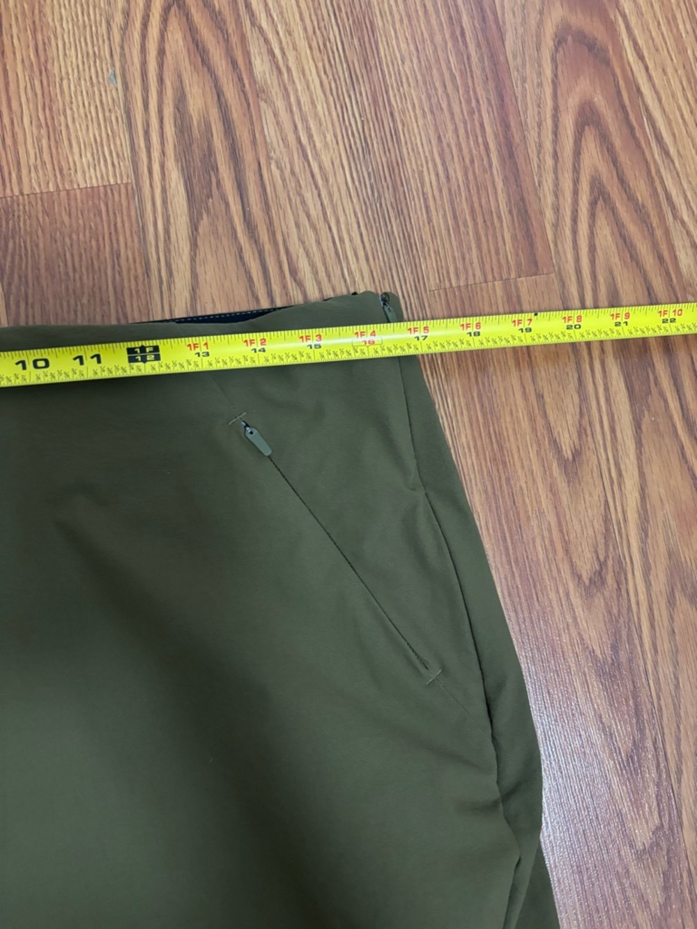 Duluth Trading co Women's Flexcellent Skinny Leg Ankle Pants - Picture 4 of 5